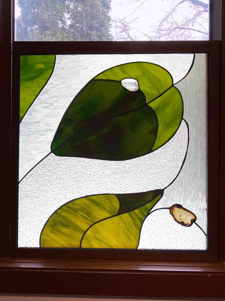 Chlorophylle en mouvement - Lyne Noiseux, vitrail de fenêtre