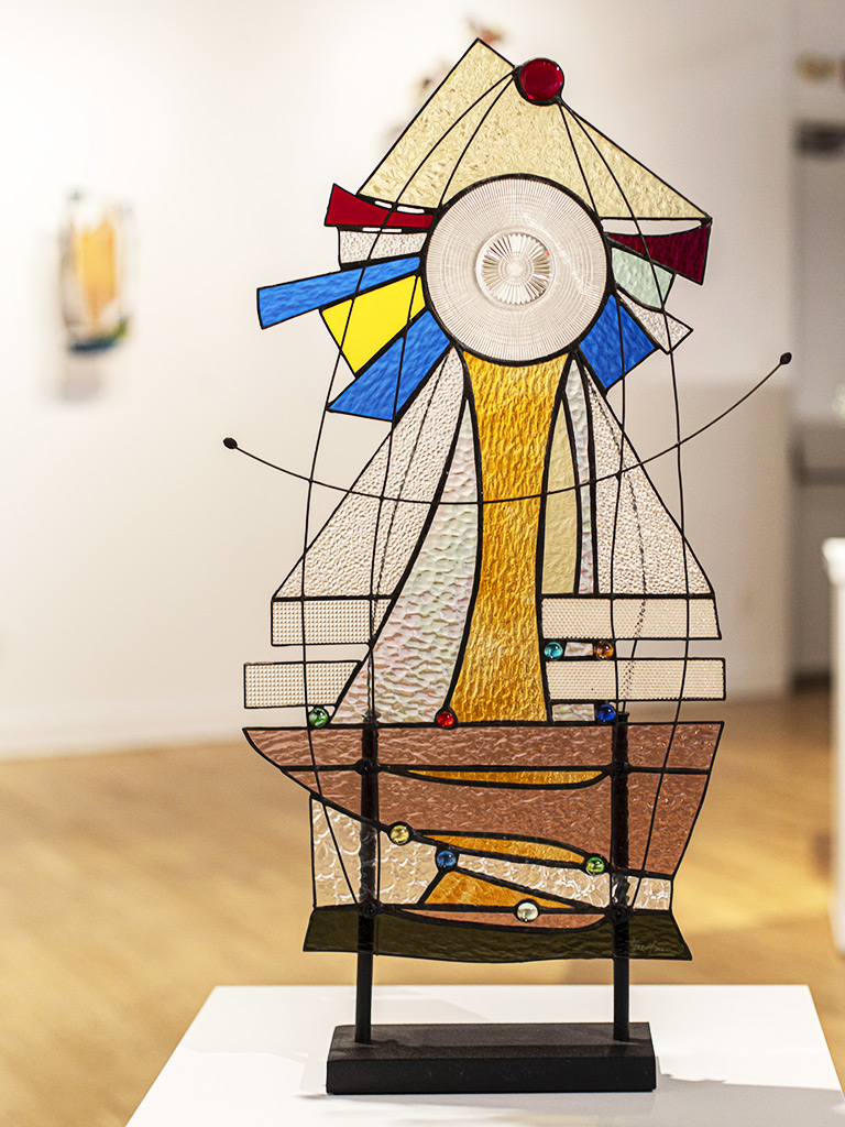 Neuf sous la lumière - Lyne Noiseux, vitrail